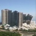 Çin'de Kalitesiz Binalar Böyle Yıkıldı