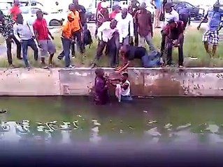 CÔTE D'IVOIRE:bagarre entre deux jeune ivoiriens