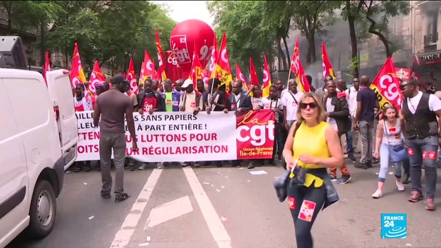Protestors take to the streets against Macron''s policies