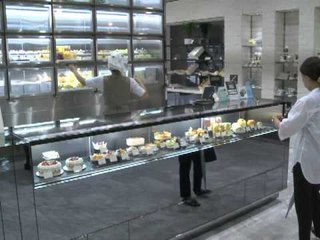 AFP: Japan luxury fruit masters grow money on trees