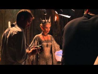 Cover Media Video: Charlize Theron, Sean Penn mistreating their son?