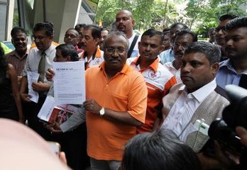 Video herunterladen: Hindraf wants Pakatan Harapan government to end racist culture