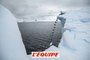 La vidéo du saut d?Orlando Duque depuis un iceberg en Antarctique - Adrénaline - Plongeon