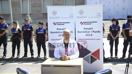 Descargar video: Momentet 'pikante' në protestën e opozitës, nga 'Stresi' te sozia e Ramës e deri te flamujt gjermanë