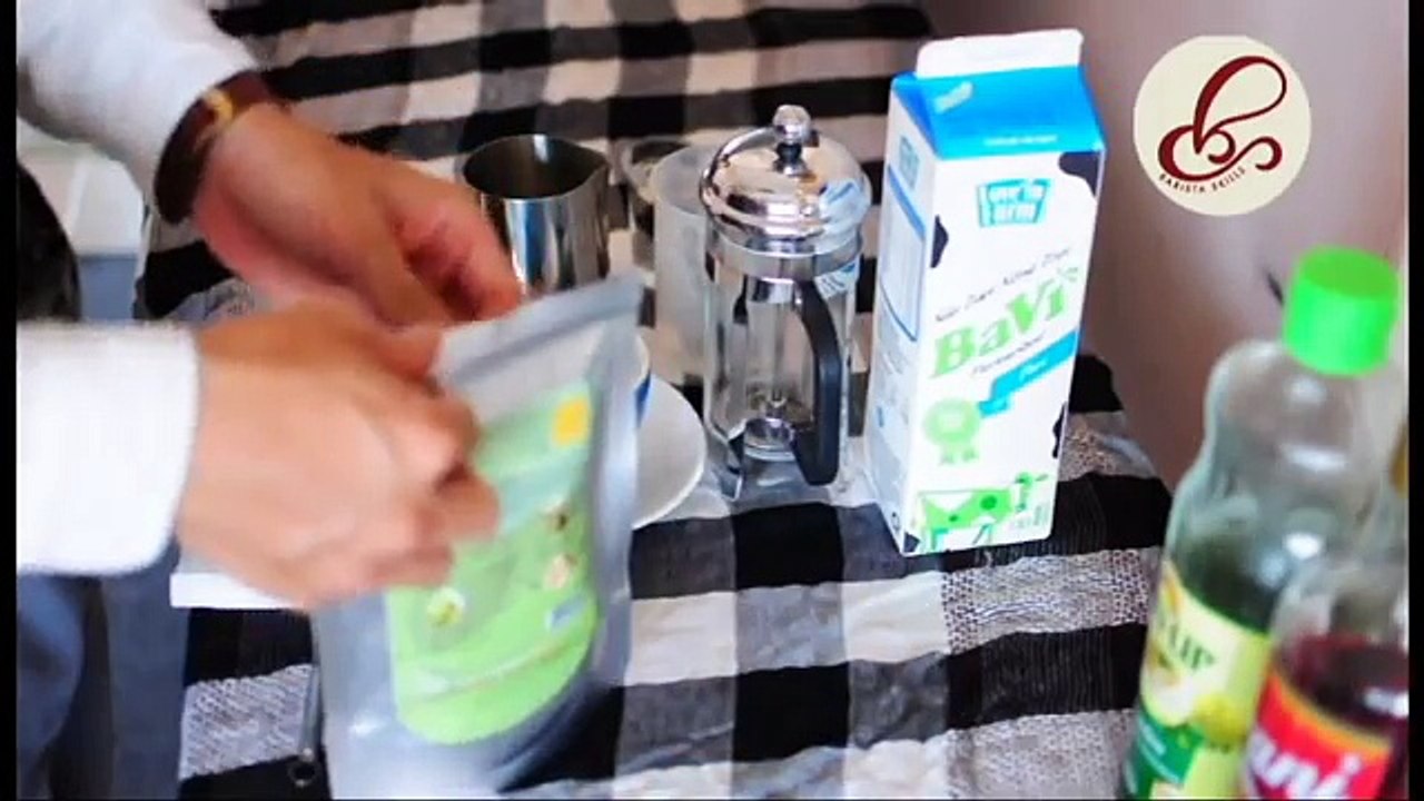 Bài 9 : [Barista Skills] Học cách pha chế Latte Matcha đơn giản (Matcha trà xanh)