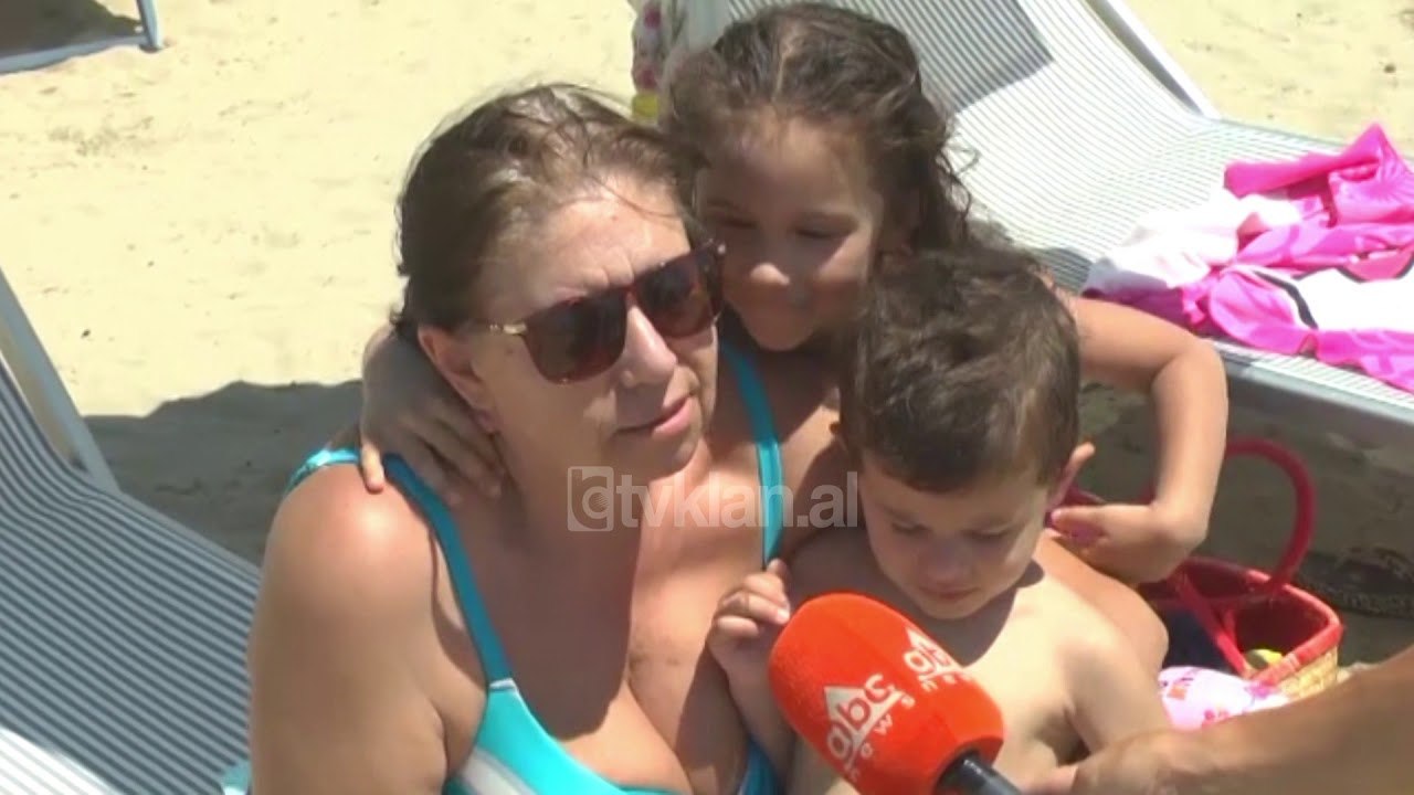 Fundjava popullon plazhin e Durresit