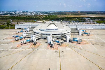 Antalya Havalimanı'nın Yeni Sahibi TAV Havalimanları Holding Oldu