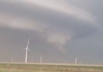 Lightning Strikes in Colorado as Storms Expected to Continue