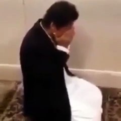 imran khan and bushra bibi prayer video