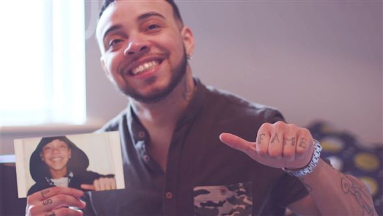 Mann mit periode: kenny kämpft für akzeptanz