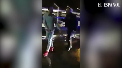 Investigan a un policía nacional por golpear con la porra a un joven en Gijón