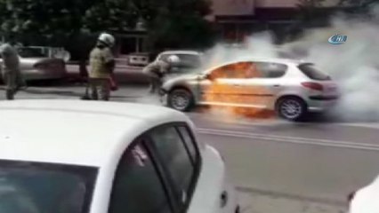 Çalışır durumdaki araç alev aldı