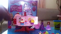 (美國玩具介紹)迪士尼公主蛋糕店！如何做公主杯子蛋糕 Disney Princess Enchanted Cupcake Party Game
