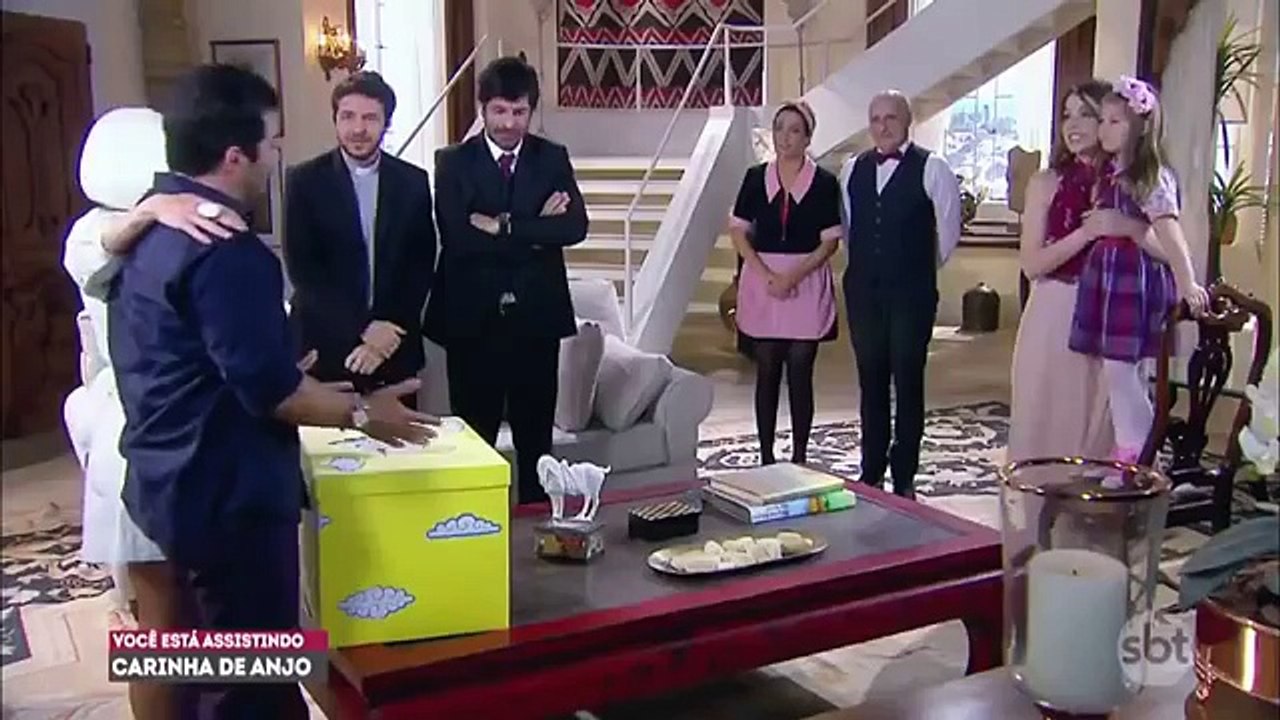 Tia Perucas terá trigêmeos chamados de Helena , Manuela e Gabriel | Carinha de anjo (RESUM