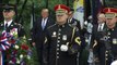 Trump rende homenagens a militares