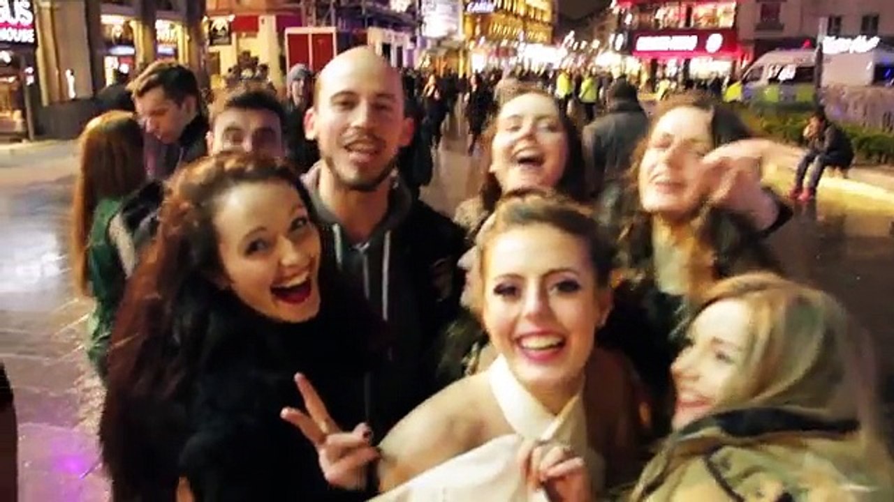 Can a Bald Guy Pick Up Hot Girls? THE BALD EXPERIMENT