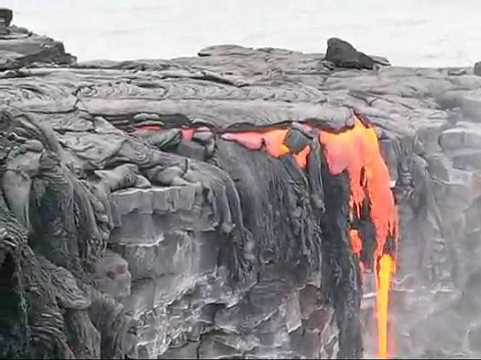 Lava_Enters_the_Pacific_Ocean_in_Hawaii