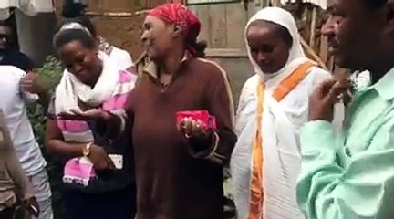 " ፋሲካን ከአረጋውያን ጋር እና ምንም የገቢ ምንጭ ከሌላቸው ወገኖች ጋር"