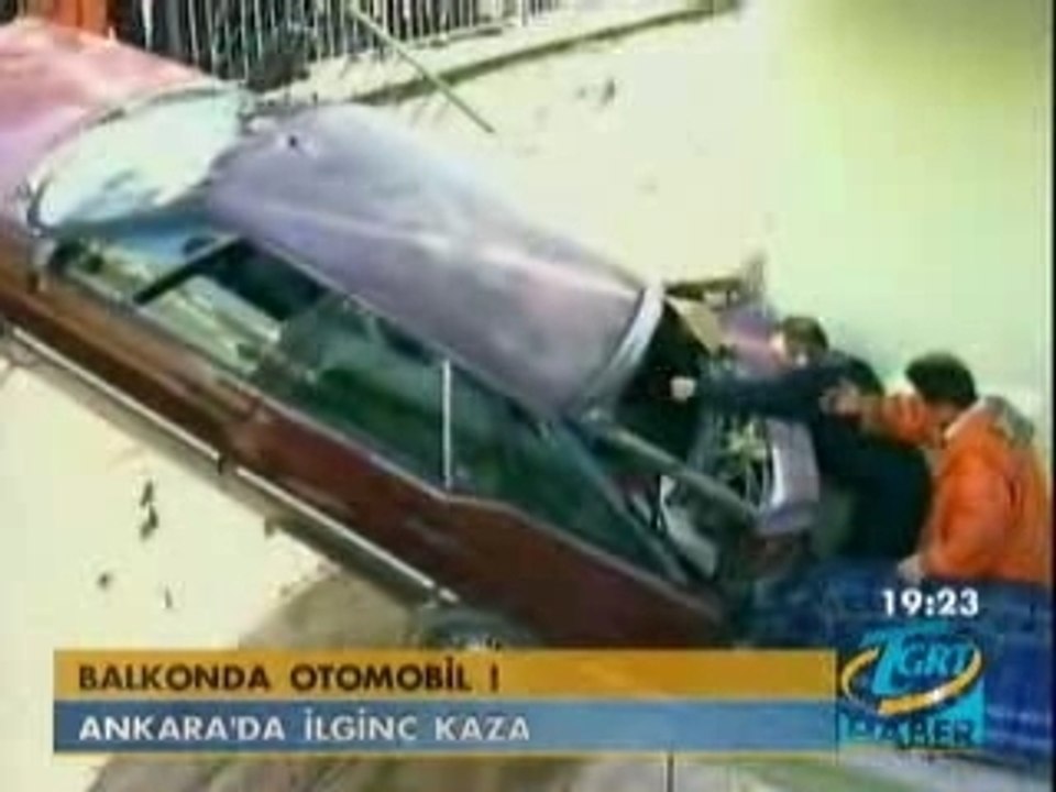 Accident d'auto incroyable