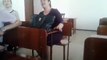 ВИДЕО: Этот голос заслуживает внимания!Обычная учительница поёт на собрании в школе. Красиво до слёз!