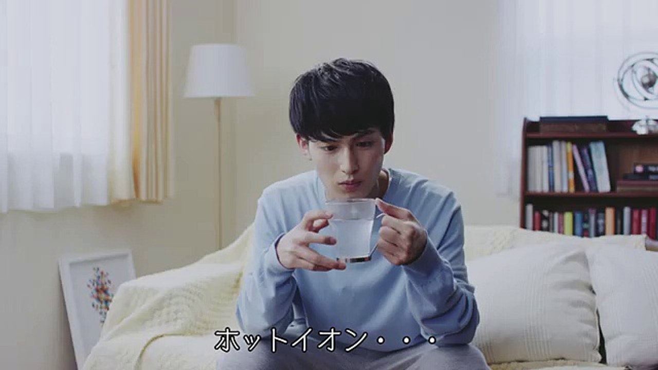 イオンウォーター　WEBムービー｜#10「ホットで、きれいオン」篇 　6秒