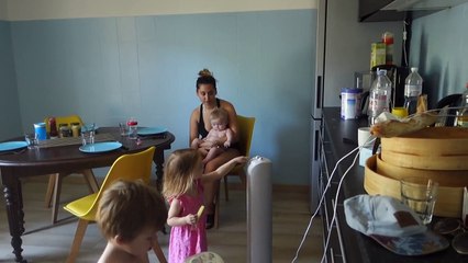 1er bain frere et soeur !   Vlog famille