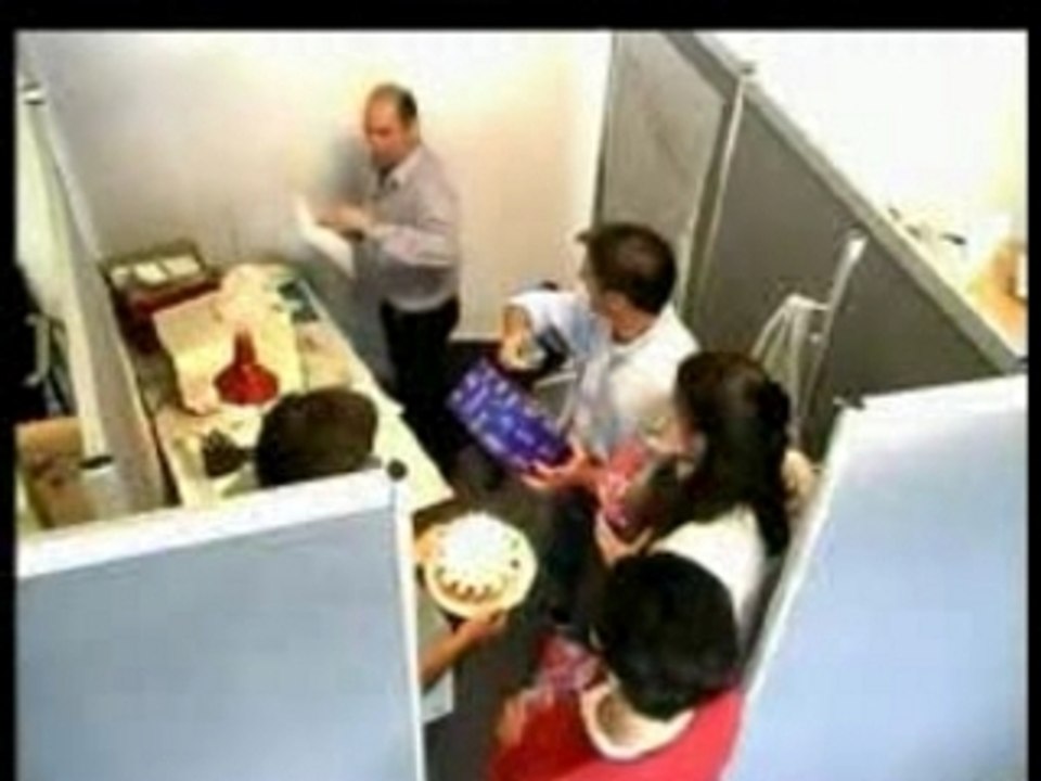 joyeux anniversaire au bureau = humour !!!