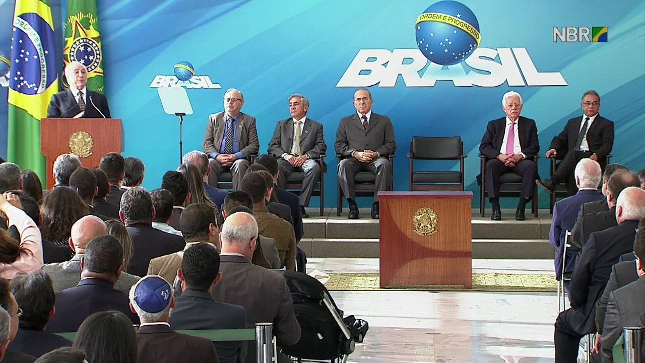 Temer confía en pronto fin de huelga de camioneros en Brasil