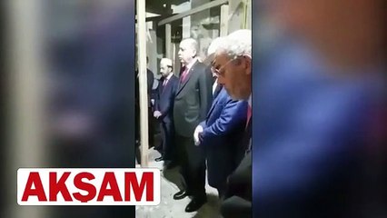 Fatih Sultan Mehmet�in tadilattaki kabrini ziyaret etti, Kuran-ı Kerim okudu