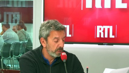 Michel Cymes avertit : "Non, la pleine lune ne fait pas déborder les maternités !"