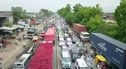 Protesting rally in Faisalabad on murderous attack on Lasani Sarkar - A renowned spiritual leader