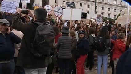Portugal entscheidet über ein Recht auf Sterbehilfe