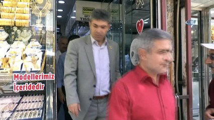 Muhtarlar dolar bozdurarak, Erdoğan’ın seçim hesabına bağışta bulundu
