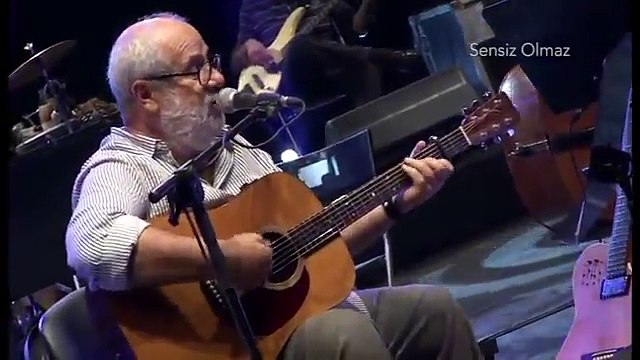 Bülent Ortaçgil - Sensiz Olmaz (Live)