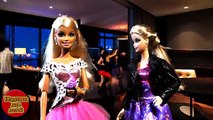Кукла Барби новое приключение Барби укусил Вампир Играем в игры с куклами Барби из дома мечты