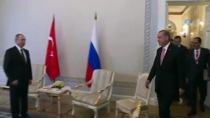 Putin İle Erdoğan Telefonda Görüştü