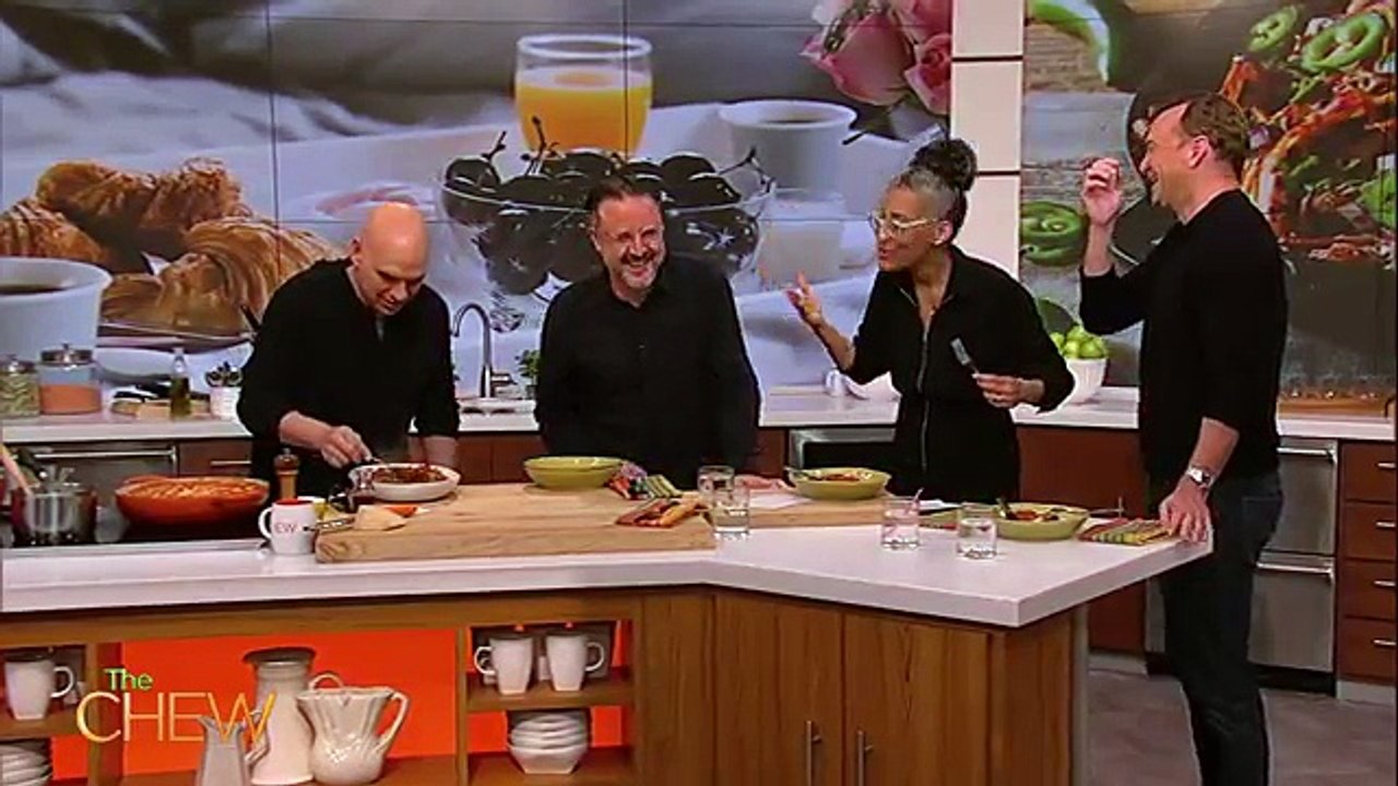 David Arquette Recalls His Scream Days on The Chew!