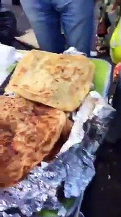 Paris : Ambiance algérienne à Barbès en France