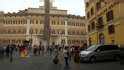 L'Italie confrontée à l'incertitude politique