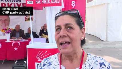 Street campaign kicks off one month ahead of vote