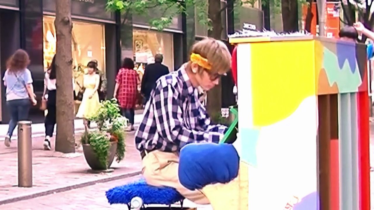 【ストリートピアノ】ドラえもんをプロのピアニストが弾いてみたww（星野源・street piano）
