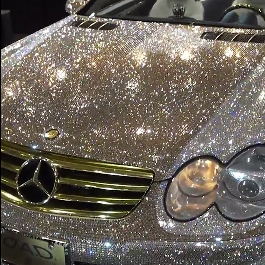 Une voiture entièrement recouverte de diamants... - Vidéo Dailymotion