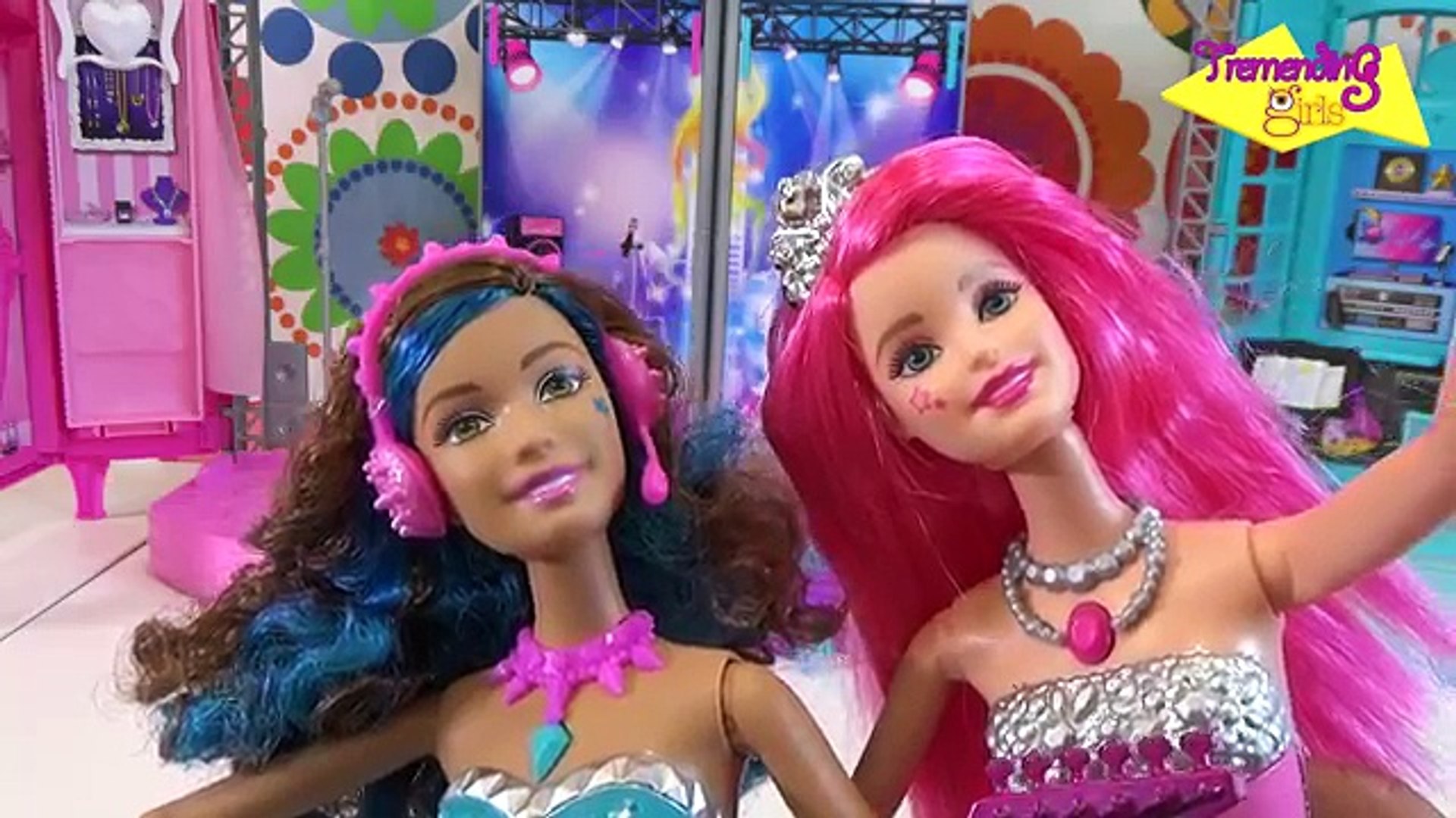 Barbie Escenario Campamento Princesas - juguetes Barbie toys - Barbie Rock and Royals Stage - video dailymotion
