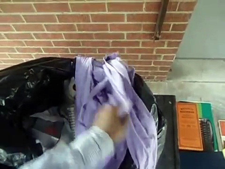 Dumpster Diving Finds -Tory Burch,TOMS Shoes, Levis and Jewelry GALORE | Mom The Ebayer Vlog
