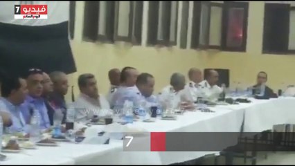 محافظ الأقصر ومدير الأمن يتناولان الإفطار مع المجندين