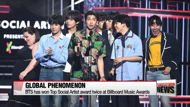 Korean boy band BTS tops Billboard 200