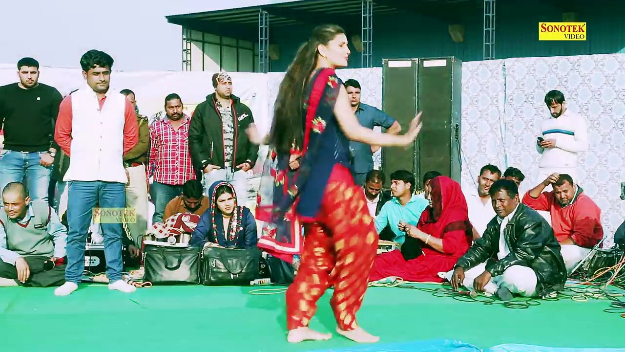 नया_साल_2018_आने_पर_Sapna_Chaudhary_ने_फ़िल्टर_पाड़_दिये_