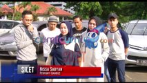 Nissa Sabyan, Gadis Cantik Bersuara Merdu Saat Selawat - Silet 29 Mei 2018