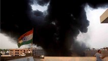 Delhi godown engulfed in massive fire, Air force helicopters pressed into action | Oneindia News
