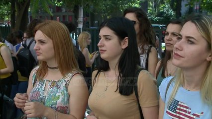 Studentët në protestë - Top Channel Albania - News - Lajme